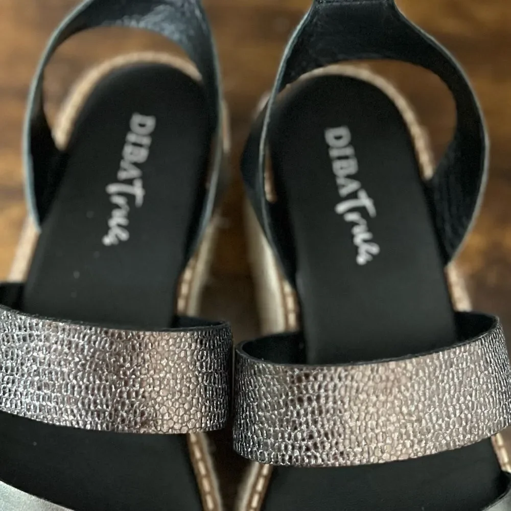 Diba True Day Line Leather Espadrille Sandal, Gunmetal Black, Size 8. New in Box